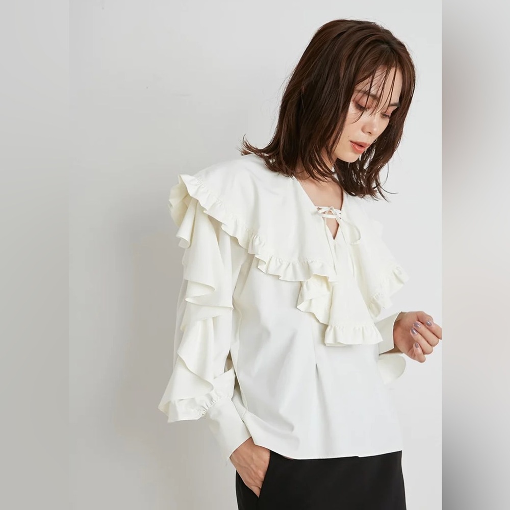 SNIDEL VOLUME RUFFLE BLOUSE One size